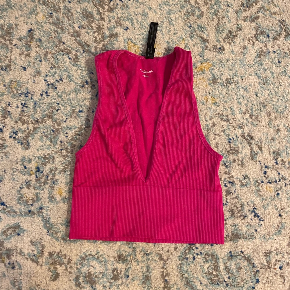 Out from under seamless plunging v neck top